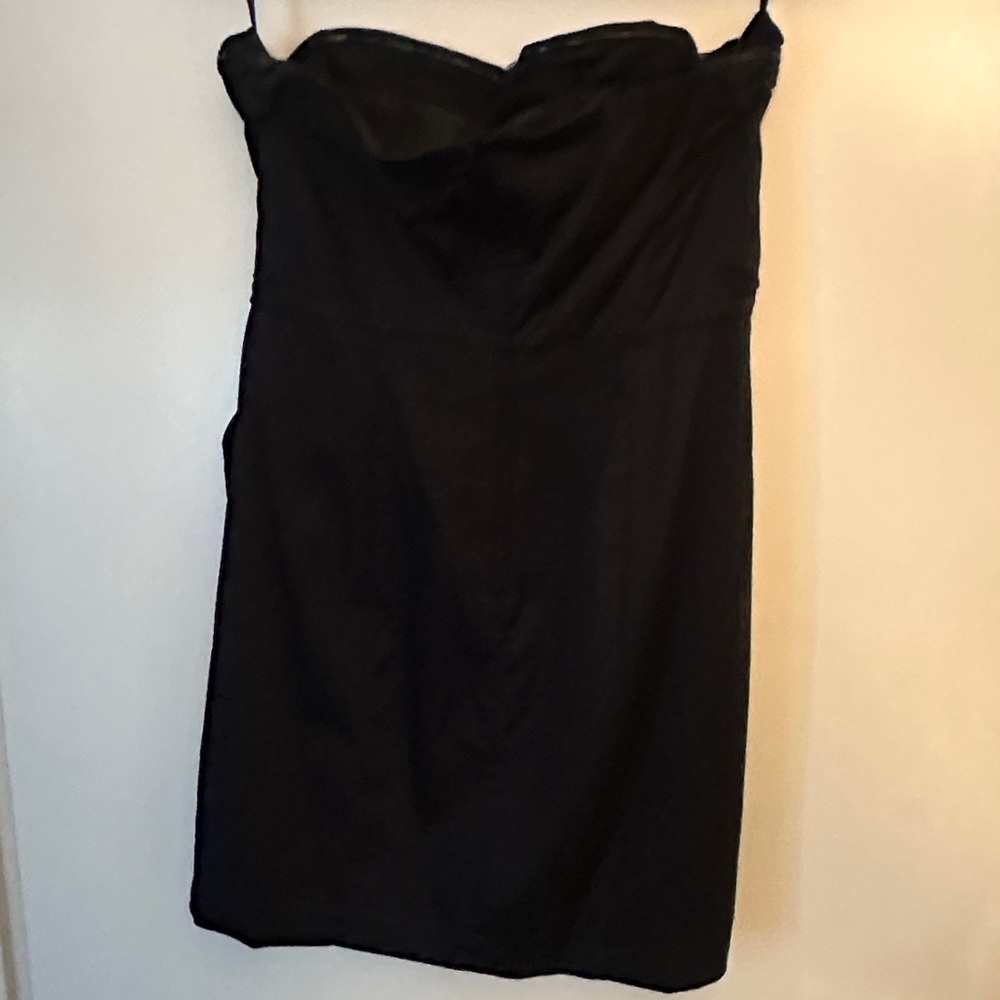 H&M Black Strapless Dress with pockets - Picture 8 of 10